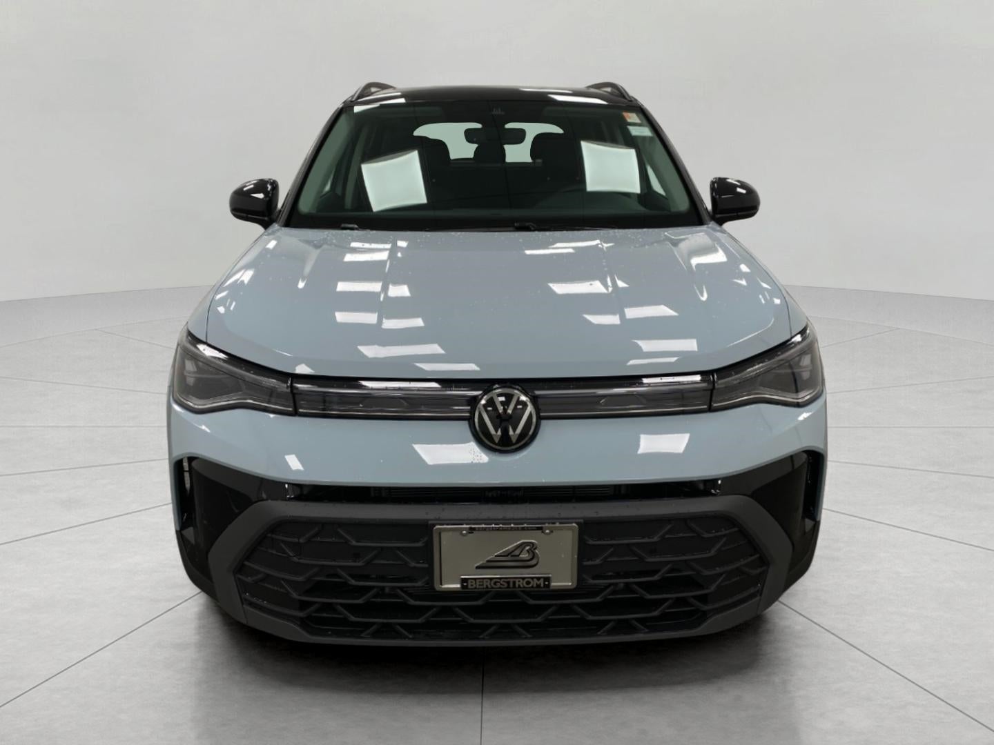 2026 Volkswagen Taos SE Black 4MOTION