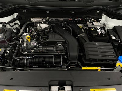 2026 Volkswagen Taos SE Black 4MOTION