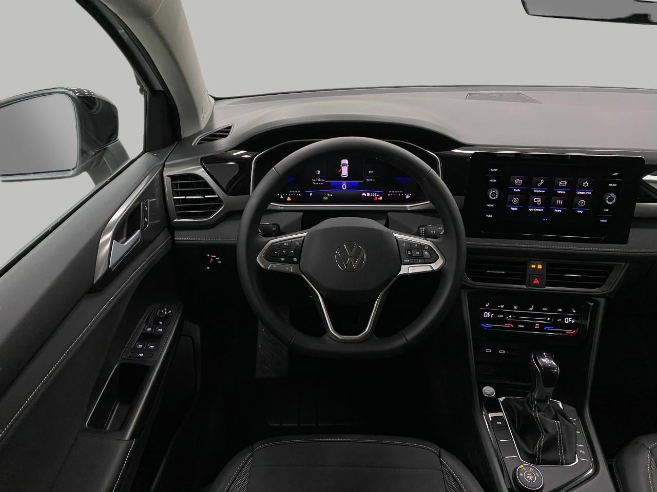 2026 Volkswagen Taos SE Black 4MOTION
