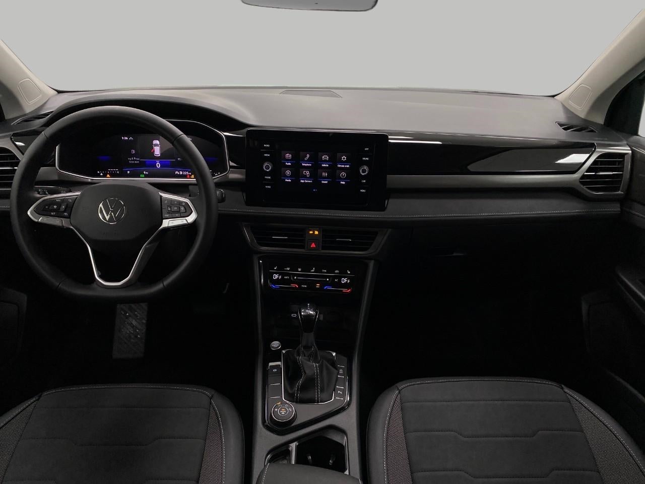 2026 Volkswagen Taos SE Black 4MOTION