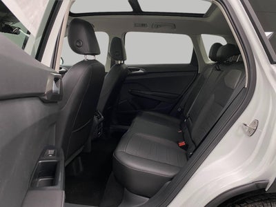 2026 Volkswagen Taos SE Black 4MOTION