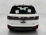 2026 Volkswagen Taos SE Black 4MOTION