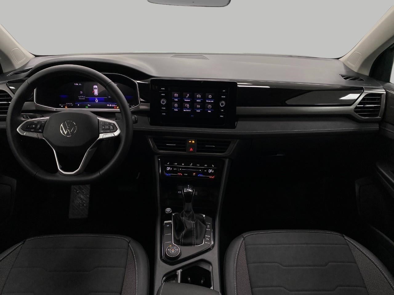 2026 Volkswagen Taos SE Black 4MOTION