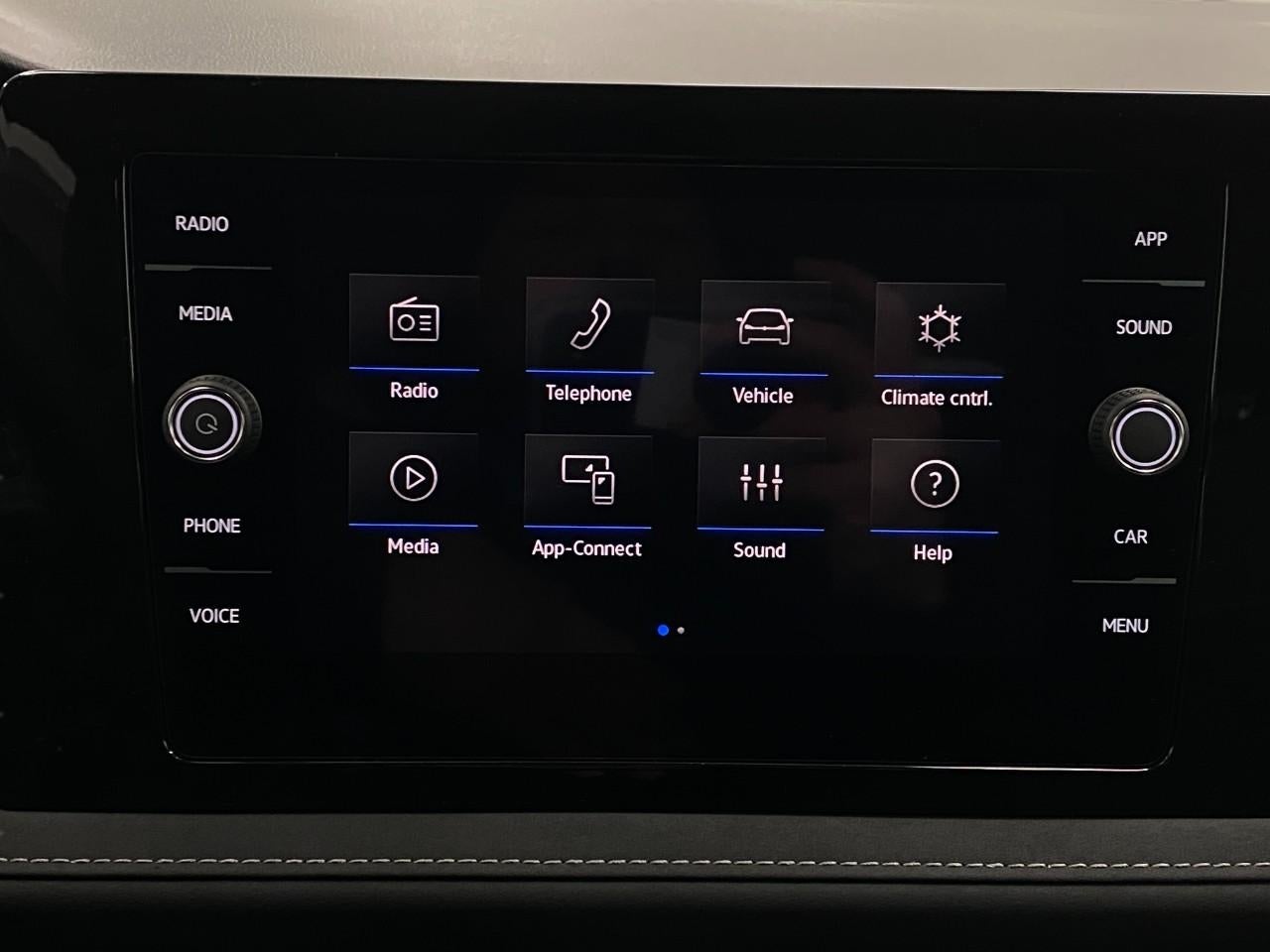 2026 Volkswagen Taos SE Black 4MOTION