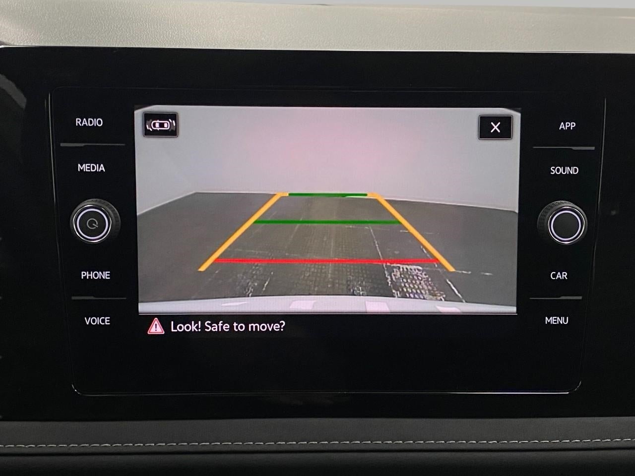 2026 Volkswagen Taos SE Black 4MOTION