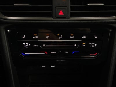 2026 Volkswagen Taos SE Black 4MOTION