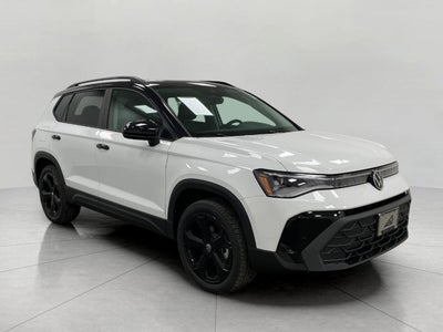 2026 Volkswagen Taos SE Black 4MOTION