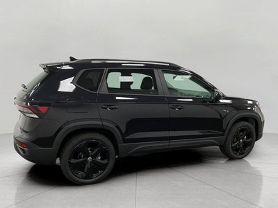 2027 Volkswagen Taos SE Black 4MOTION
