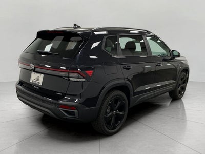 2027 Volkswagen Taos SE Black 4MOTION