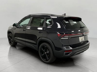2027 Volkswagen Taos SE Black 4MOTION