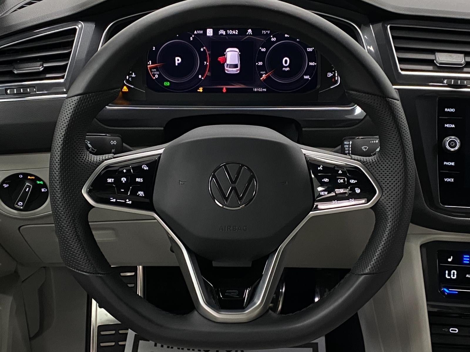 2024 Volkswagen Tiguan 2.0T SEL R-Line 4MOTION