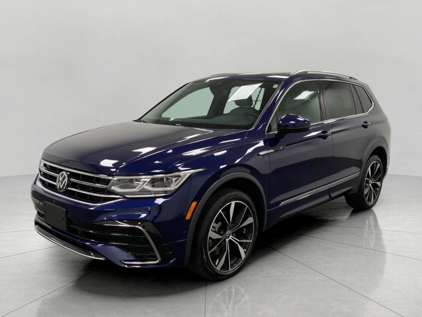 2024 Volkswagen Tiguan 2.0T SEL R-Line 4MOTION