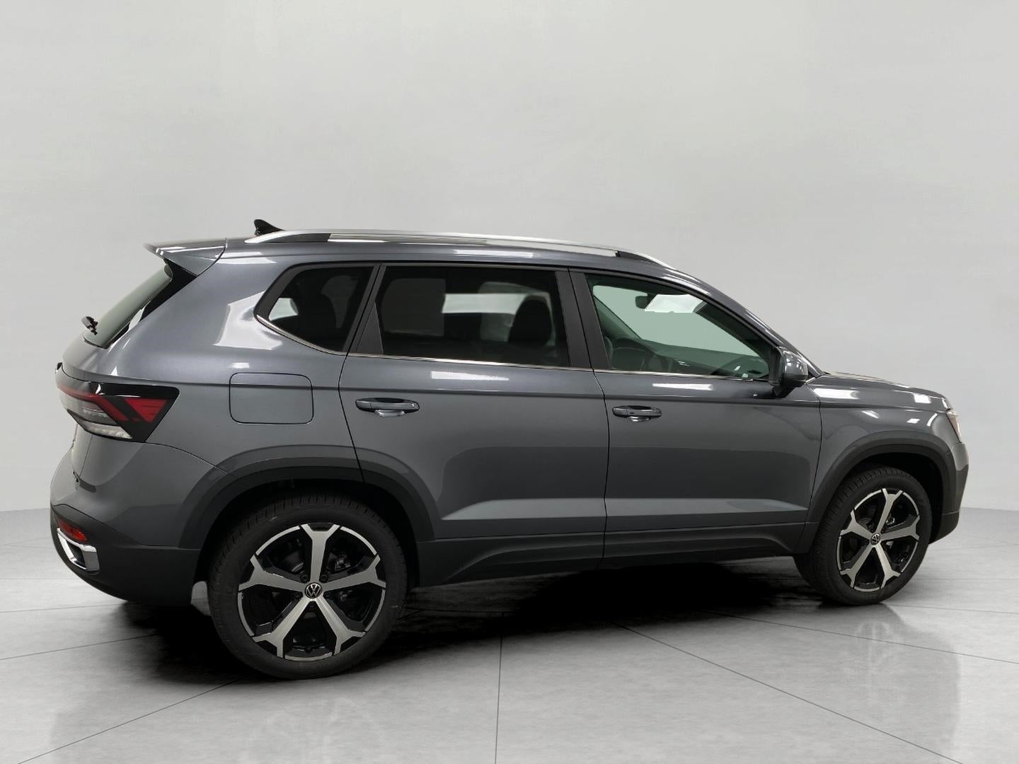 2026 Volkswagen Taos SEL 4MOTION
