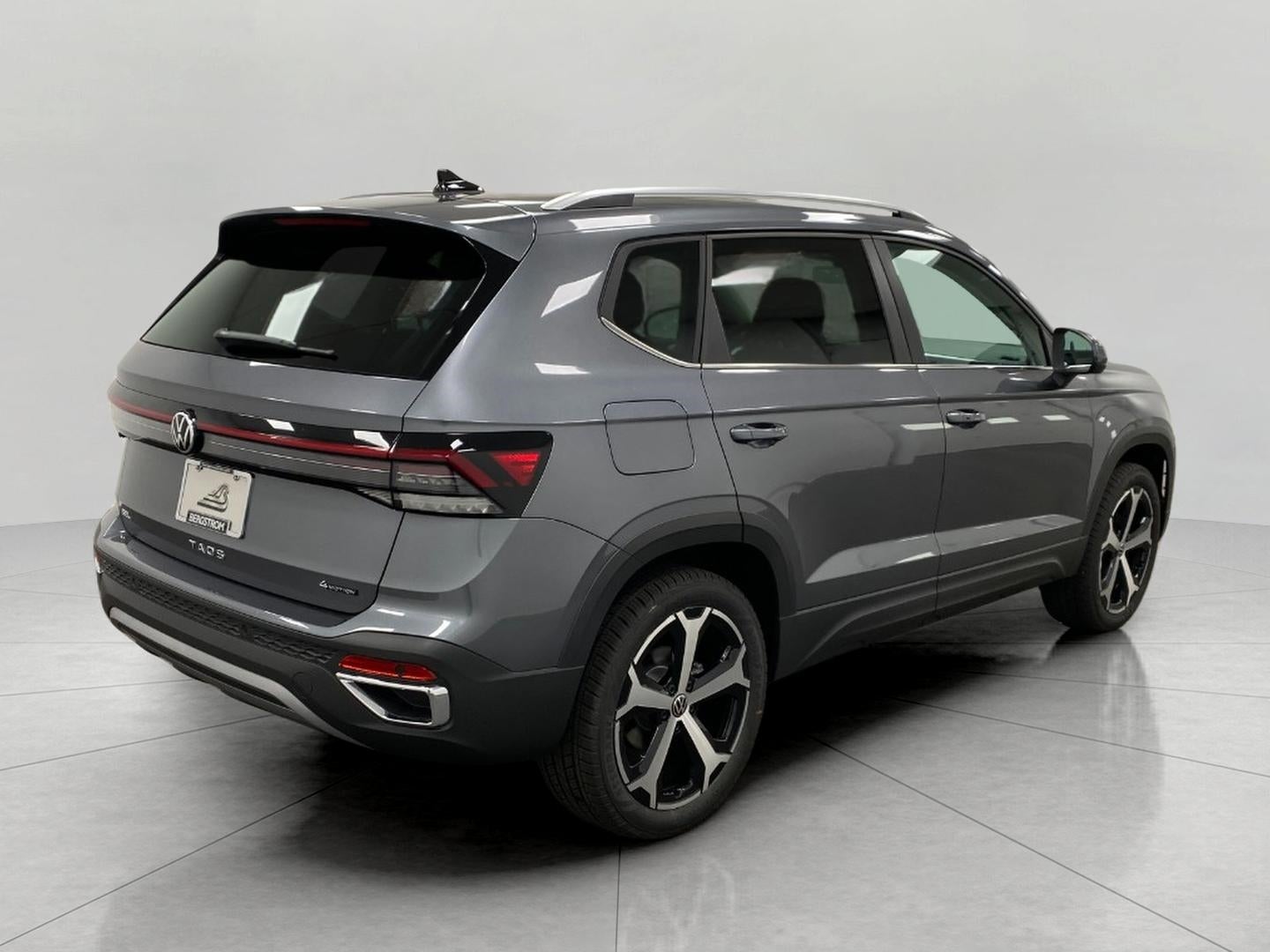 2026 Volkswagen Taos SEL 4MOTION