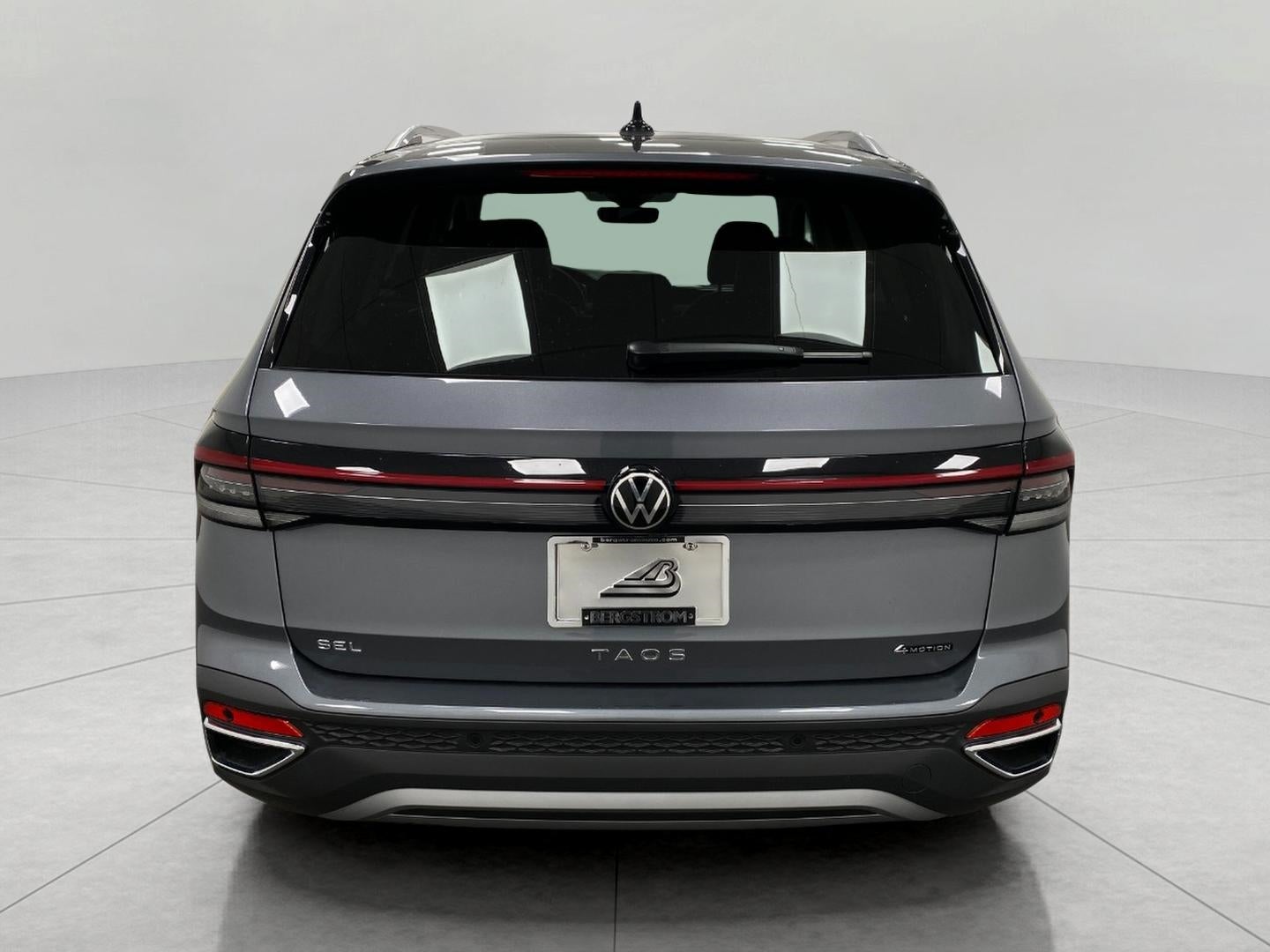 2026 Volkswagen Taos SEL 4MOTION