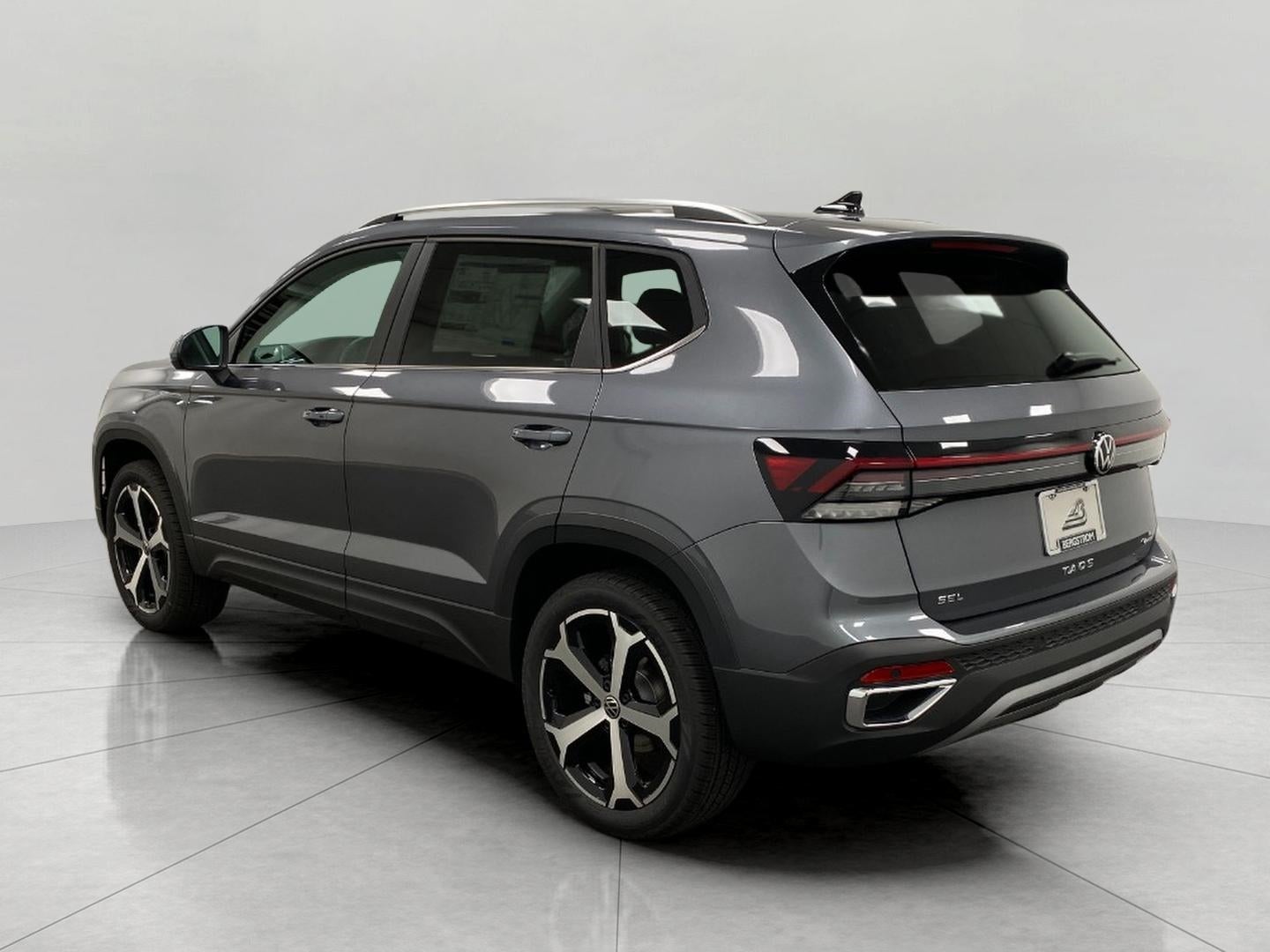 2026 Volkswagen Taos SEL 4MOTION