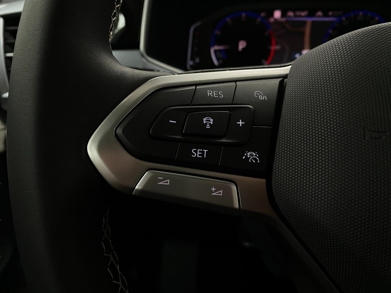 2026 Volkswagen Taos SEL 4MOTION