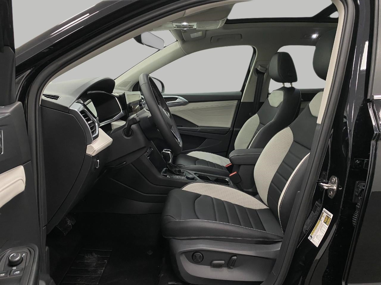 2026 Volkswagen Taos SEL 4MOTION