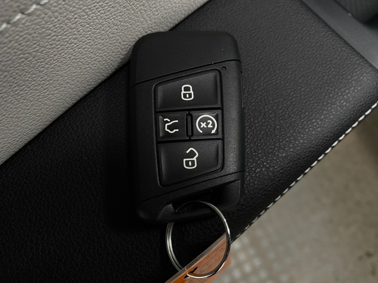 2026 Volkswagen Taos SEL 4MOTION