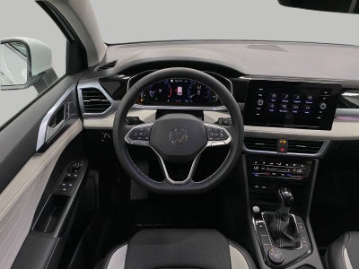 2027 Volkswagen Taos SEL 4MOTION