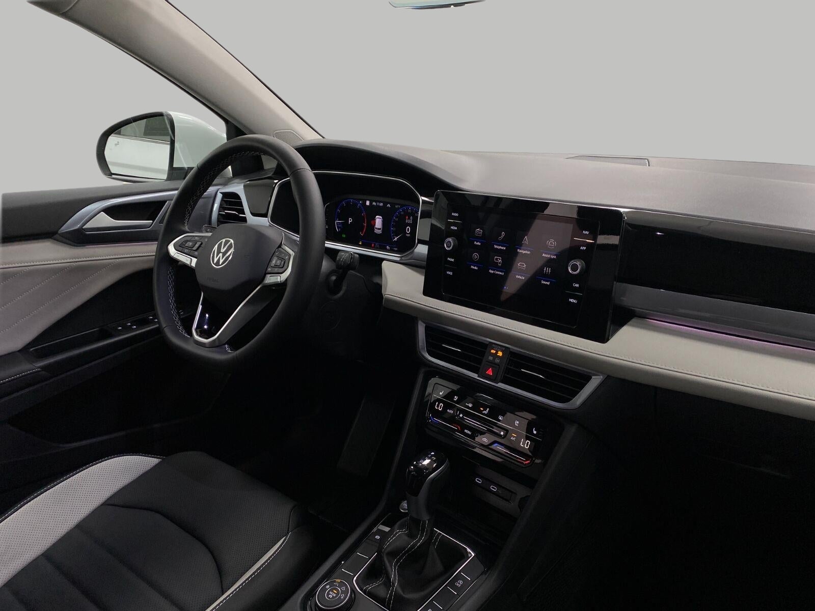 2027 Volkswagen Taos SEL 4MOTION