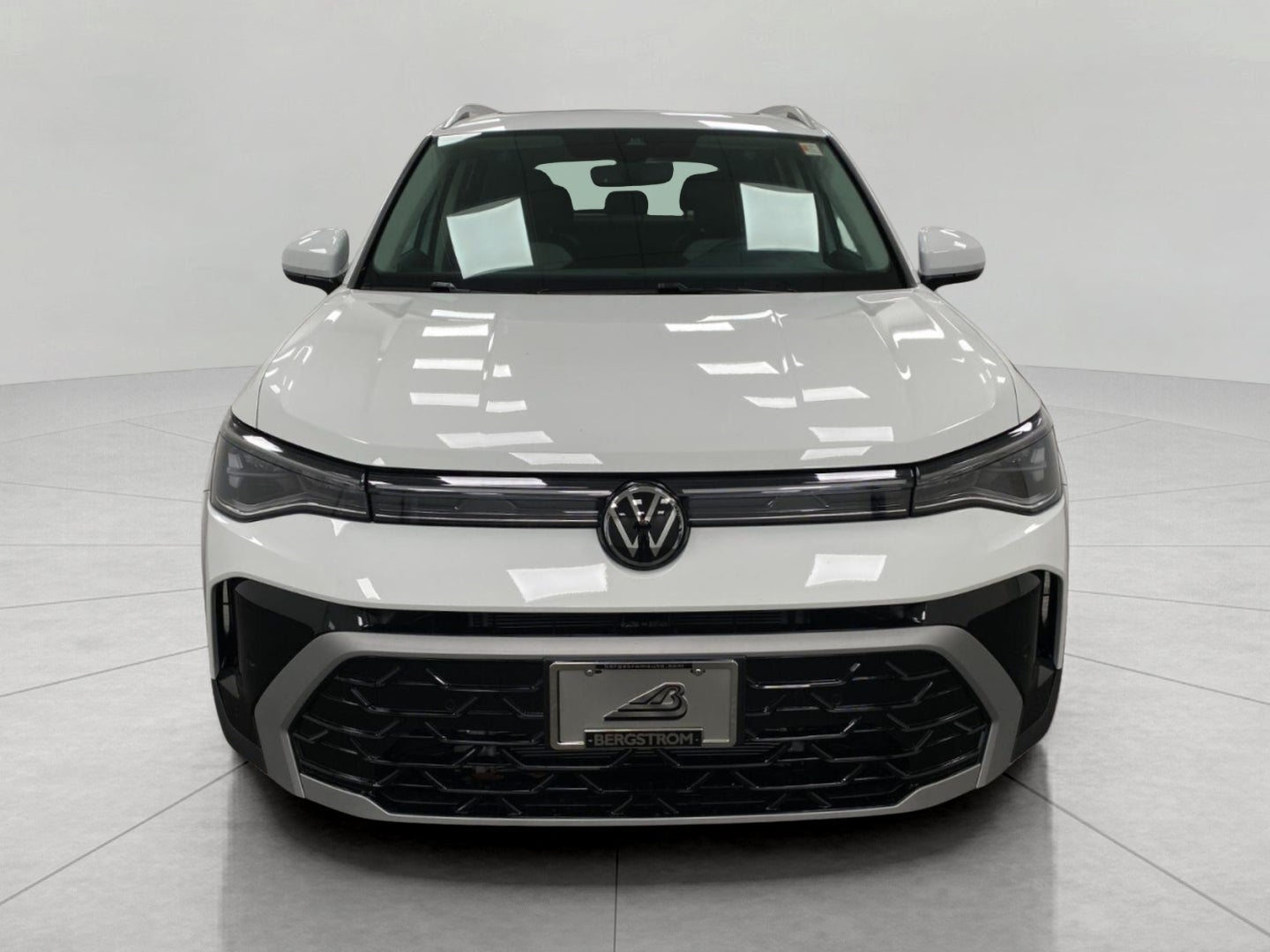 2027 Volkswagen Taos SEL 4MOTION