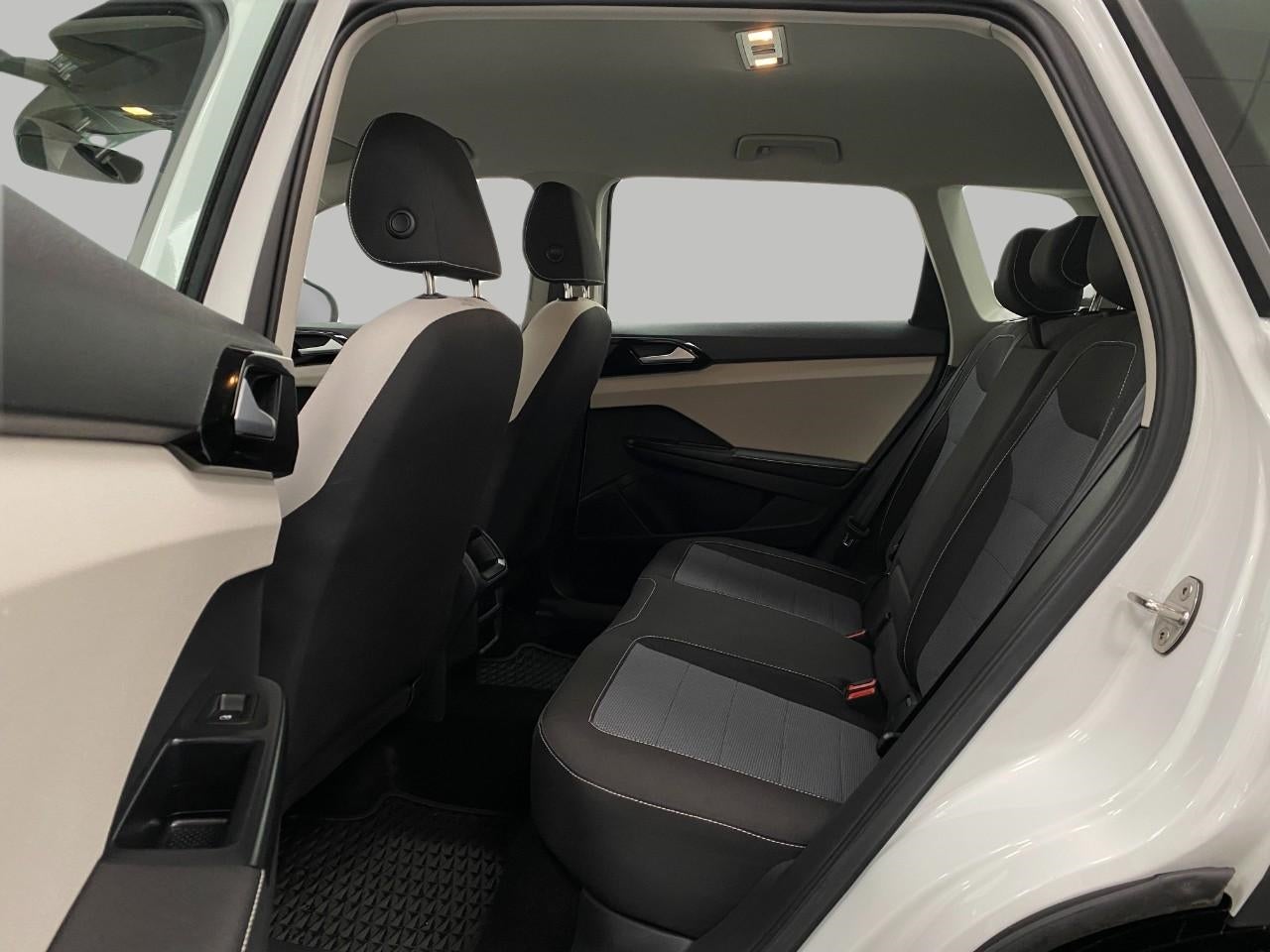 2025 Volkswagen Taos S 4MOTION