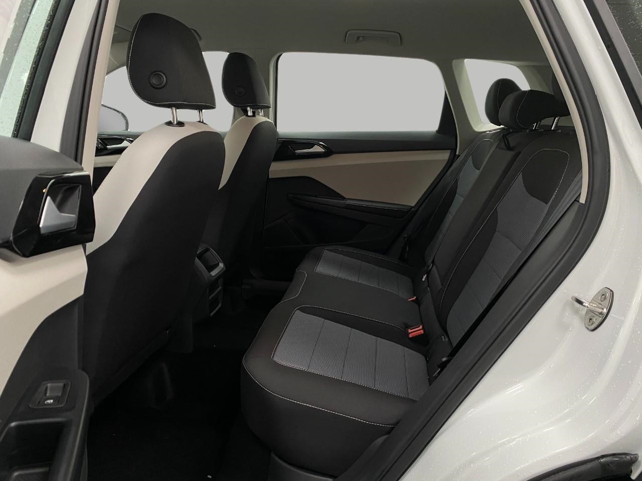 2026 Volkswagen Taos S 4MOTION