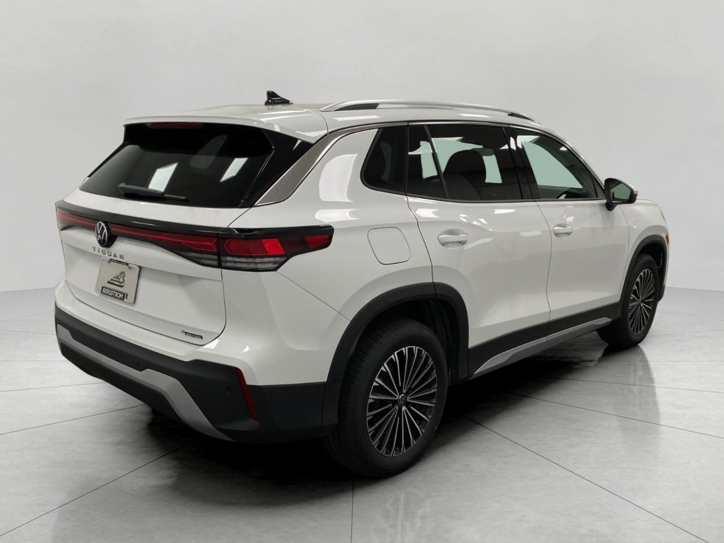 2026 Volkswagen Tiguan S 4MOTION