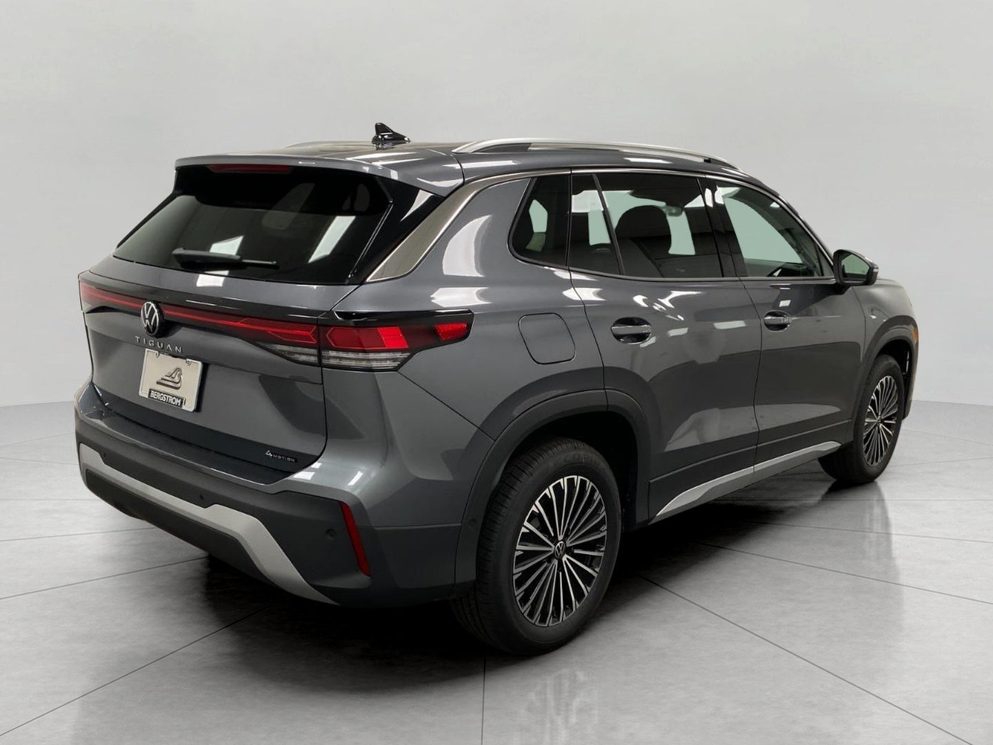 2026 Volkswagen Tiguan S 4MOTION