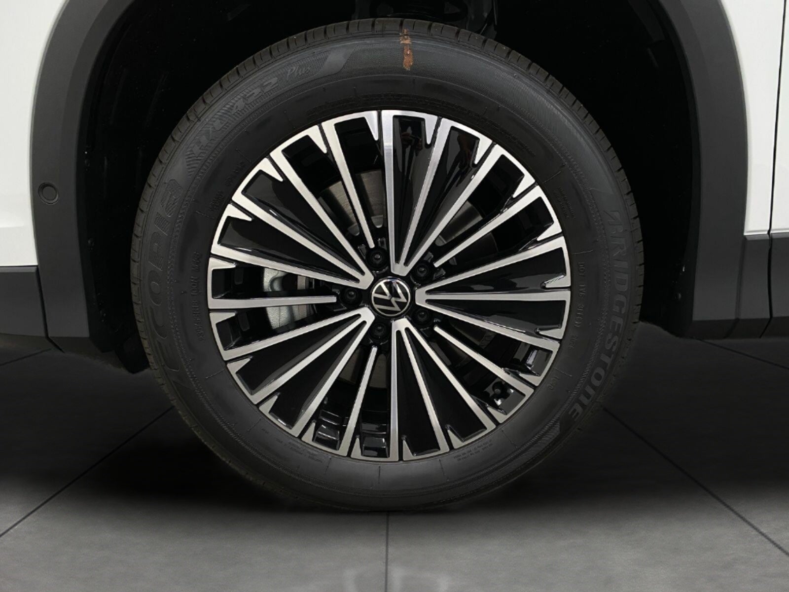 2026 Volkswagen Tiguan S 4MOTION