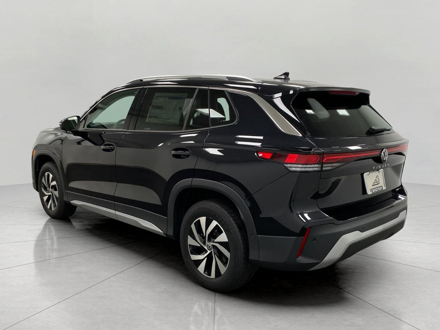 2026 Volkswagen Tiguan S 4MOTION