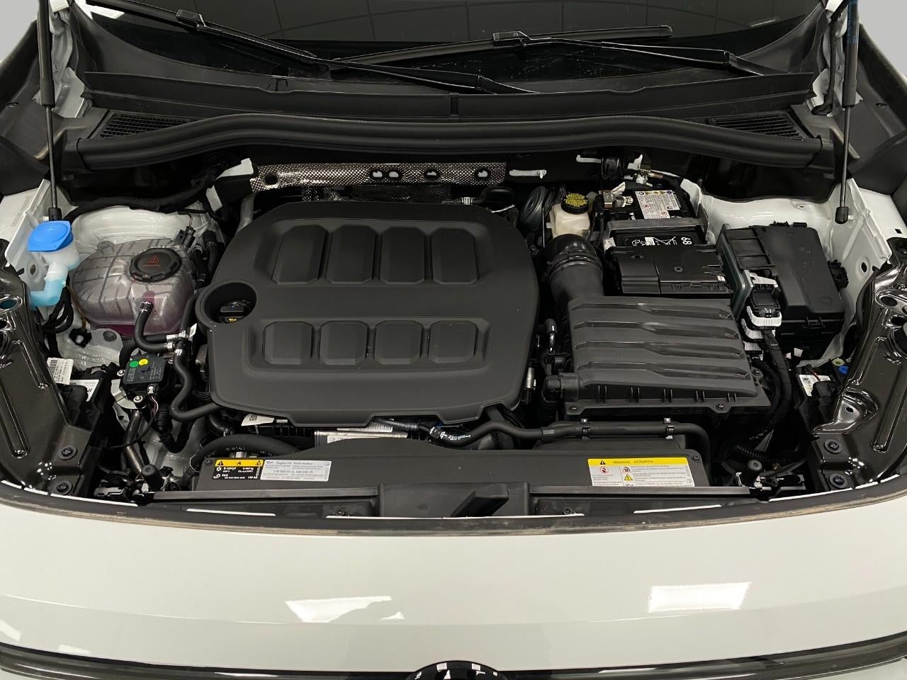 2025 Volkswagen Tiguan 2.0T SE 4MOTION