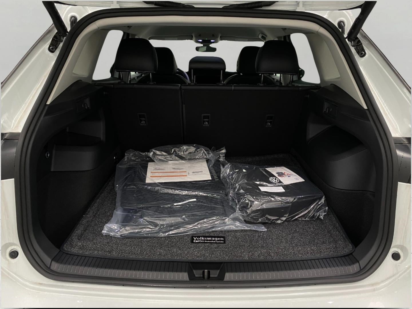 2025 Volkswagen Tiguan 2.0T SE 4MOTION