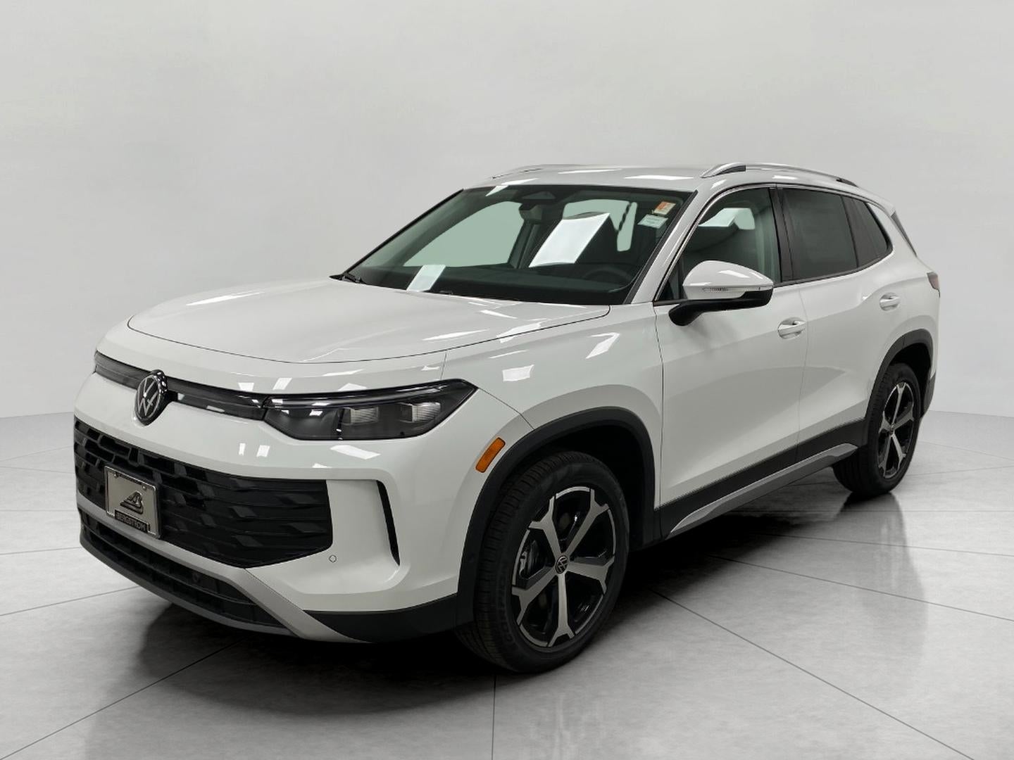 2025 Volkswagen Tiguan 2.0T SE 4MOTION