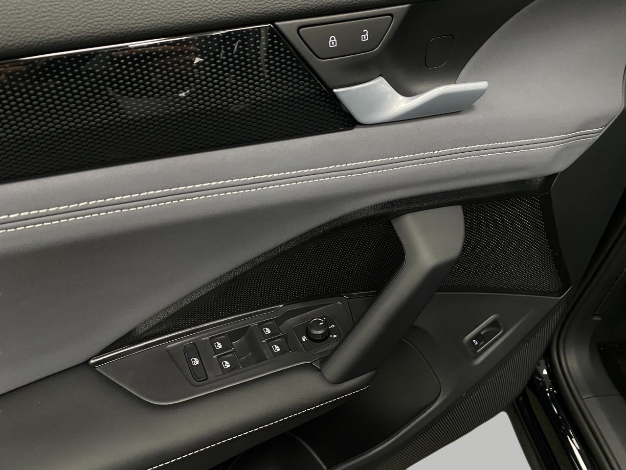 2026 Volkswagen Tiguan SE 4MOTION