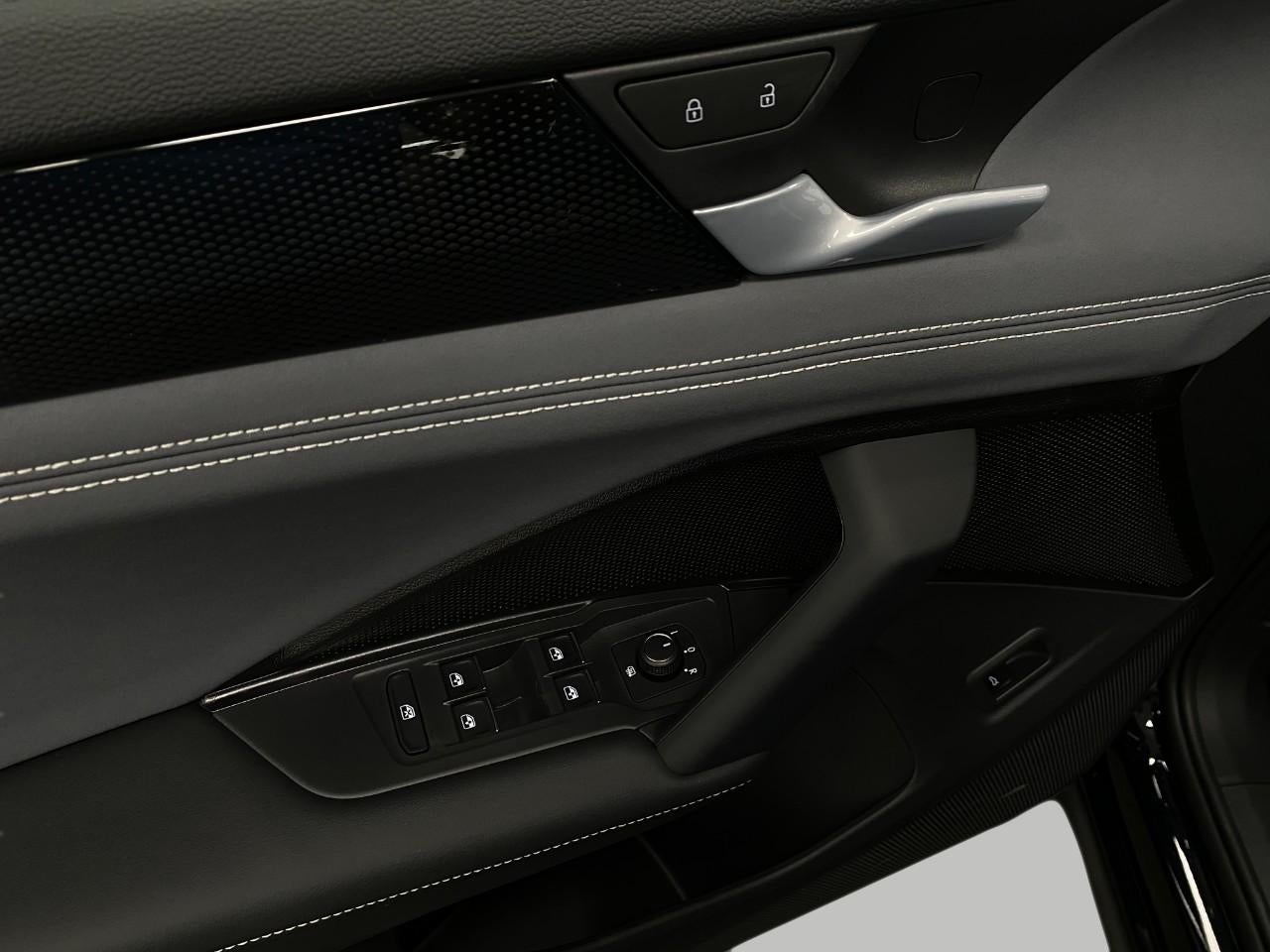 2026 Volkswagen Tiguan SE 4MOTION