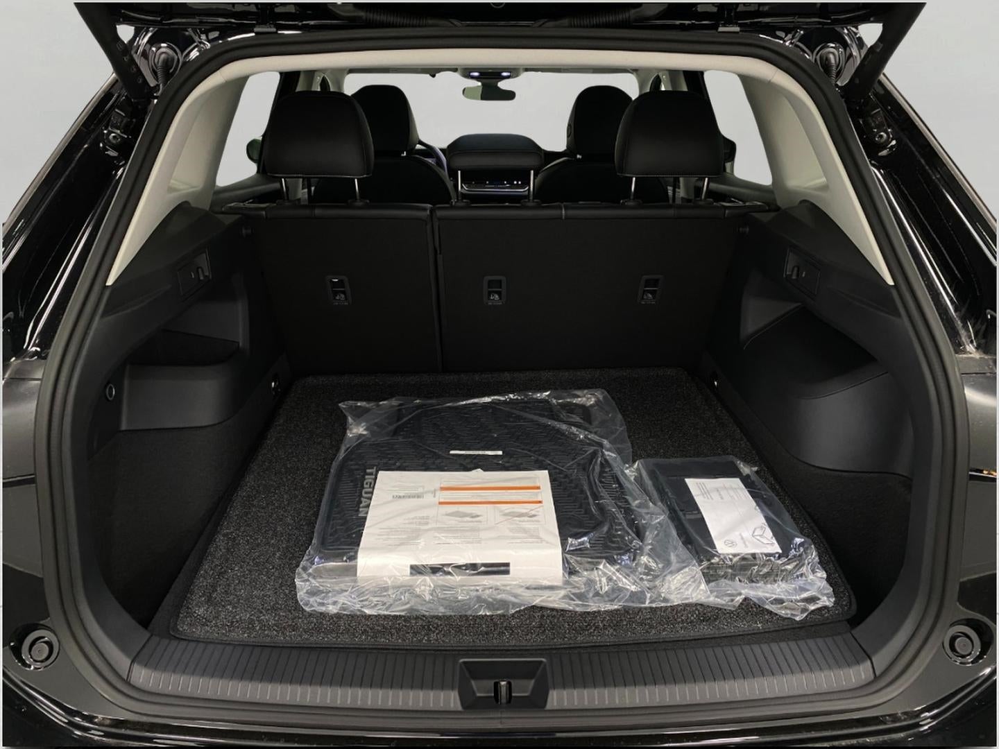 2026 Volkswagen Tiguan SE 4MOTION