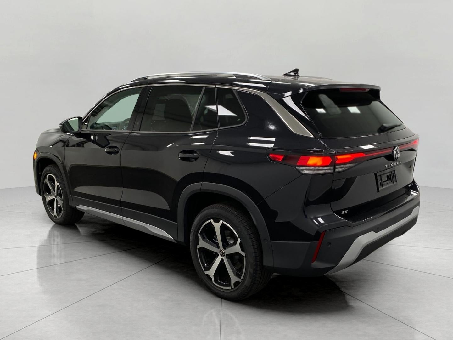 2026 Volkswagen Tiguan SE 4MOTION