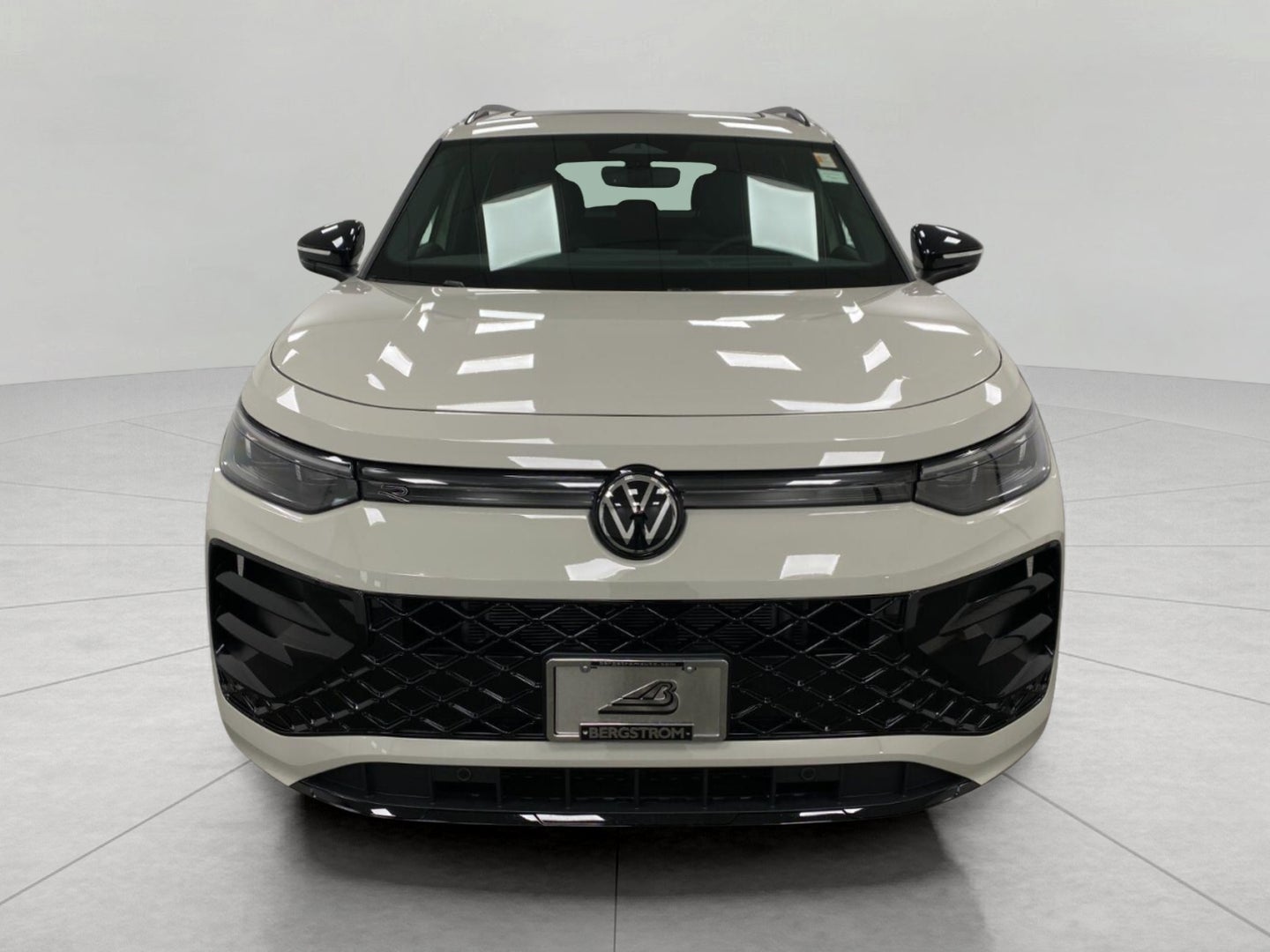 2026 Volkswagen Tiguan SE R-Line Black 4MOTION