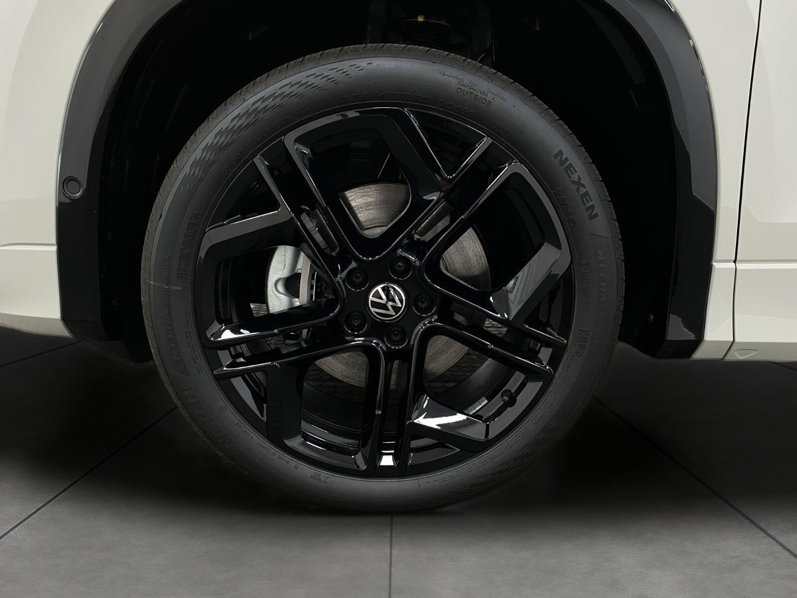 2026 Volkswagen Tiguan SE R-Line Black 4MOTION