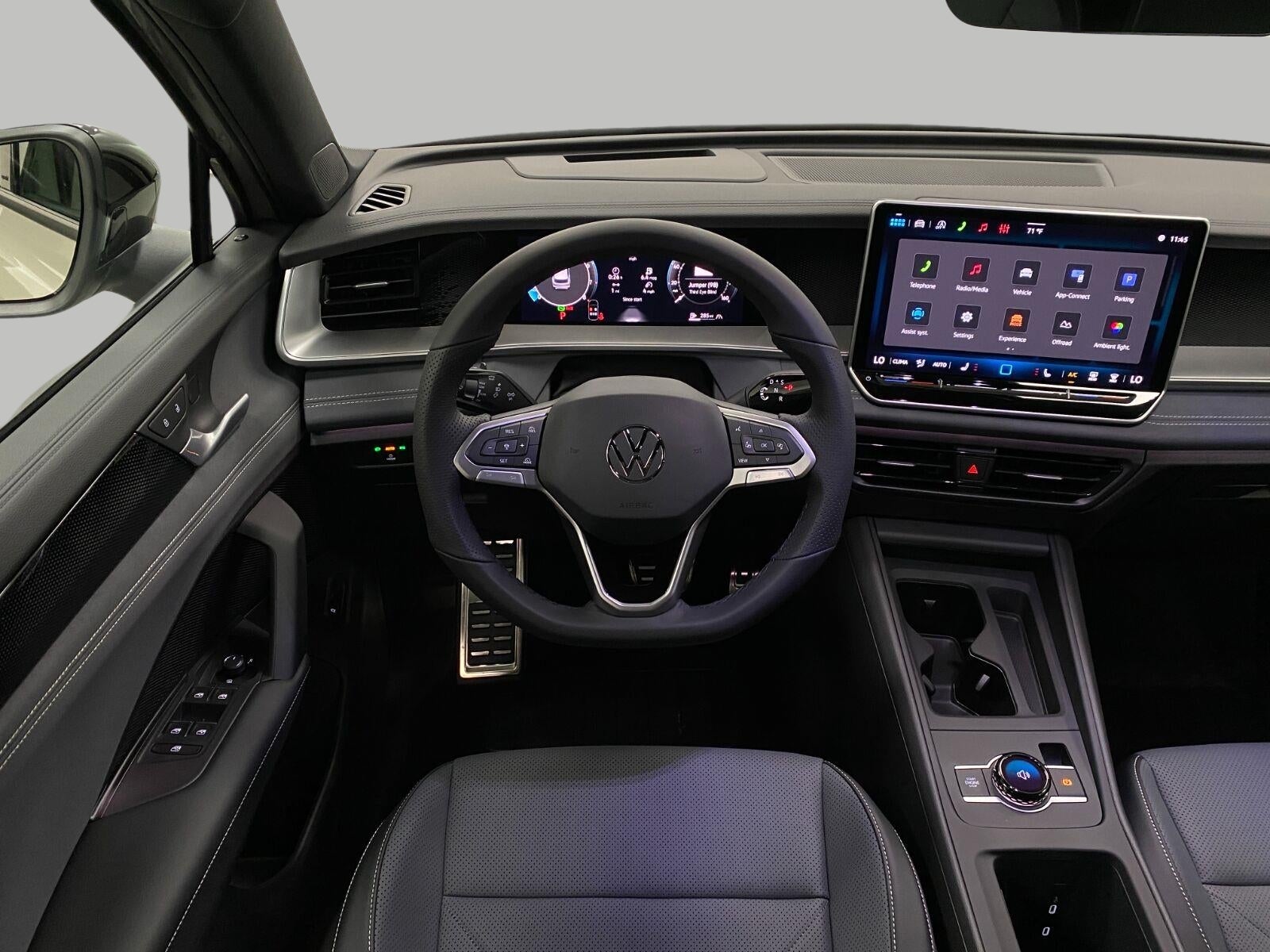 2026 Volkswagen Tiguan SE R-Line Black 4MOTION