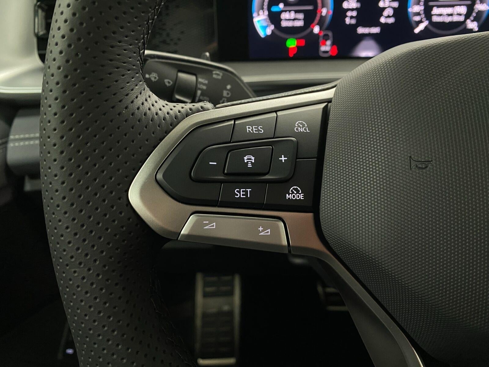 2026 Volkswagen Tiguan SE R-Line Black 4MOTION