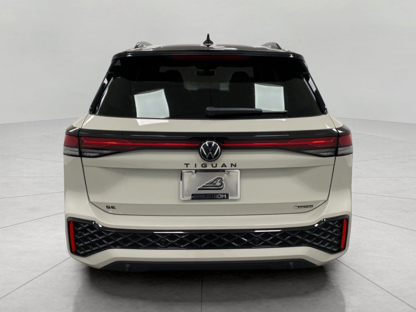 2026 Volkswagen Tiguan SE R-Line Black 4MOTION
