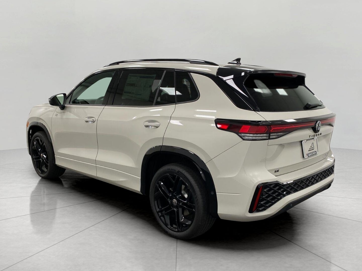 2026 Volkswagen Tiguan SE R-Line Black 4MOTION