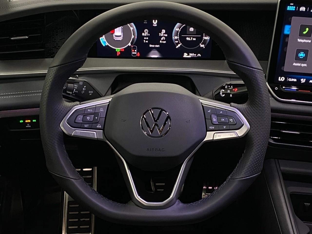 2026 Volkswagen Tiguan SE R-Line Black 4MOTION
