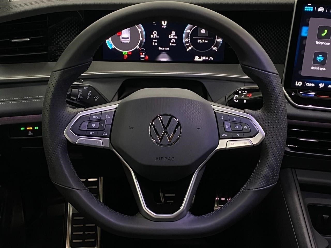 2026 Volkswagen Tiguan SE R-Line Black 4MOTION