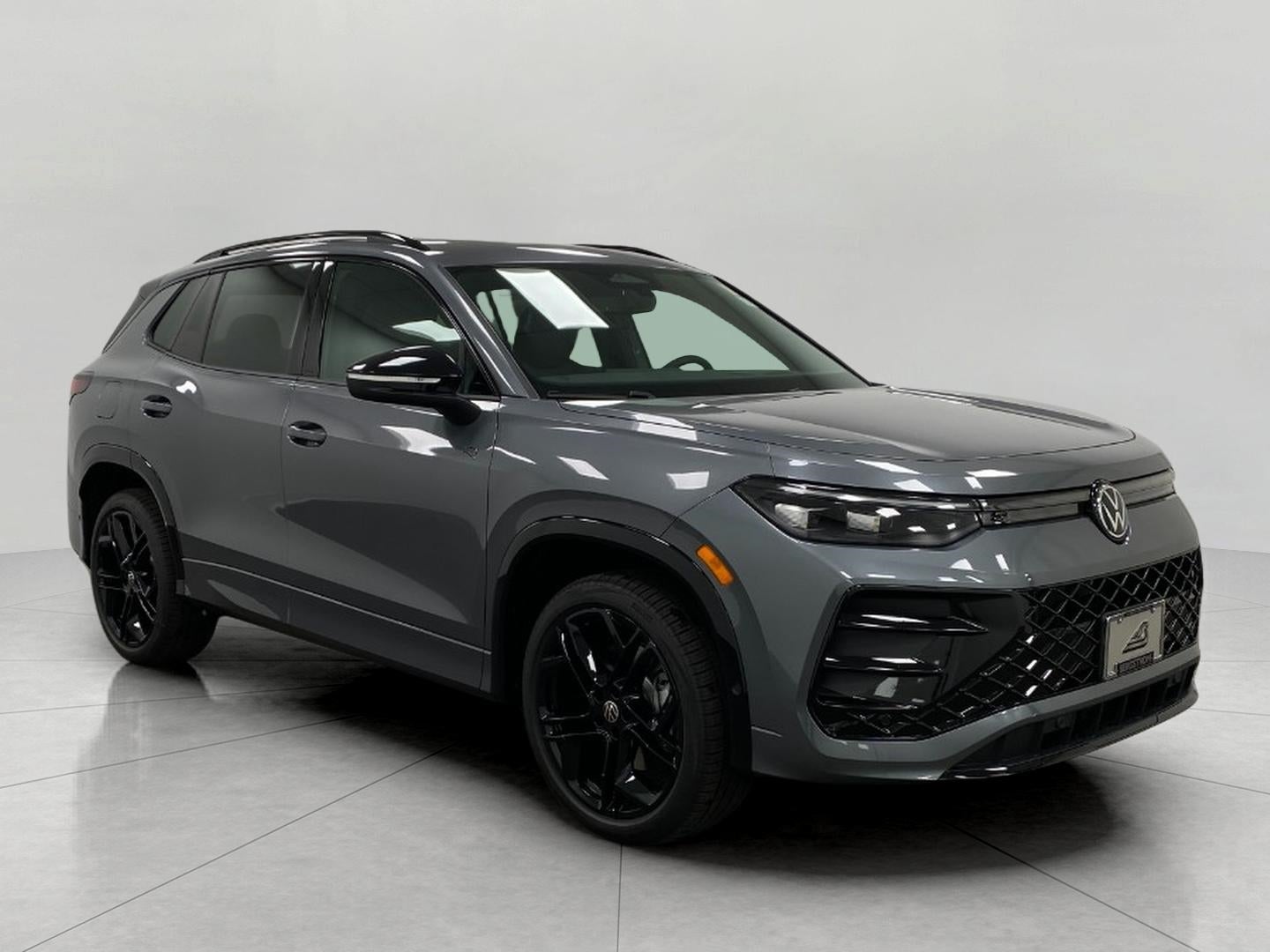 2026 Volkswagen Tiguan SE R-Line Black 4MOTION