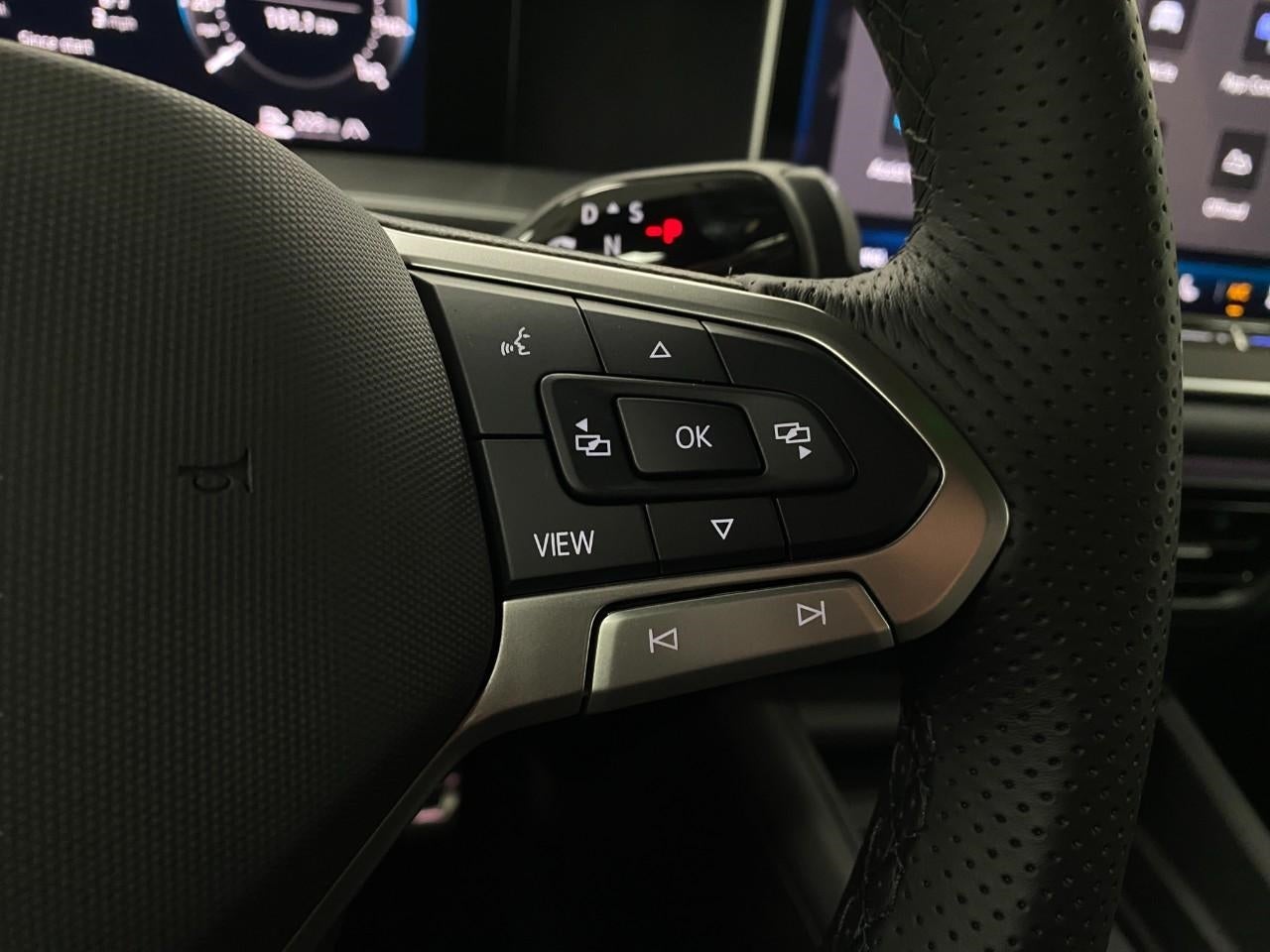 2026 Volkswagen Tiguan SE R-Line Black 4MOTION