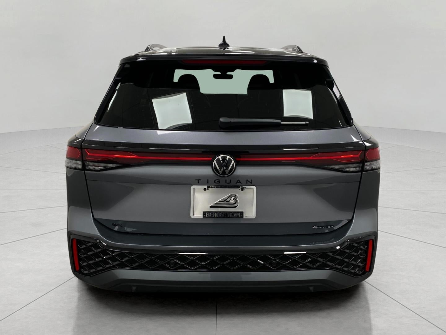 2026 Volkswagen Tiguan SE R-Line Black 4MOTION